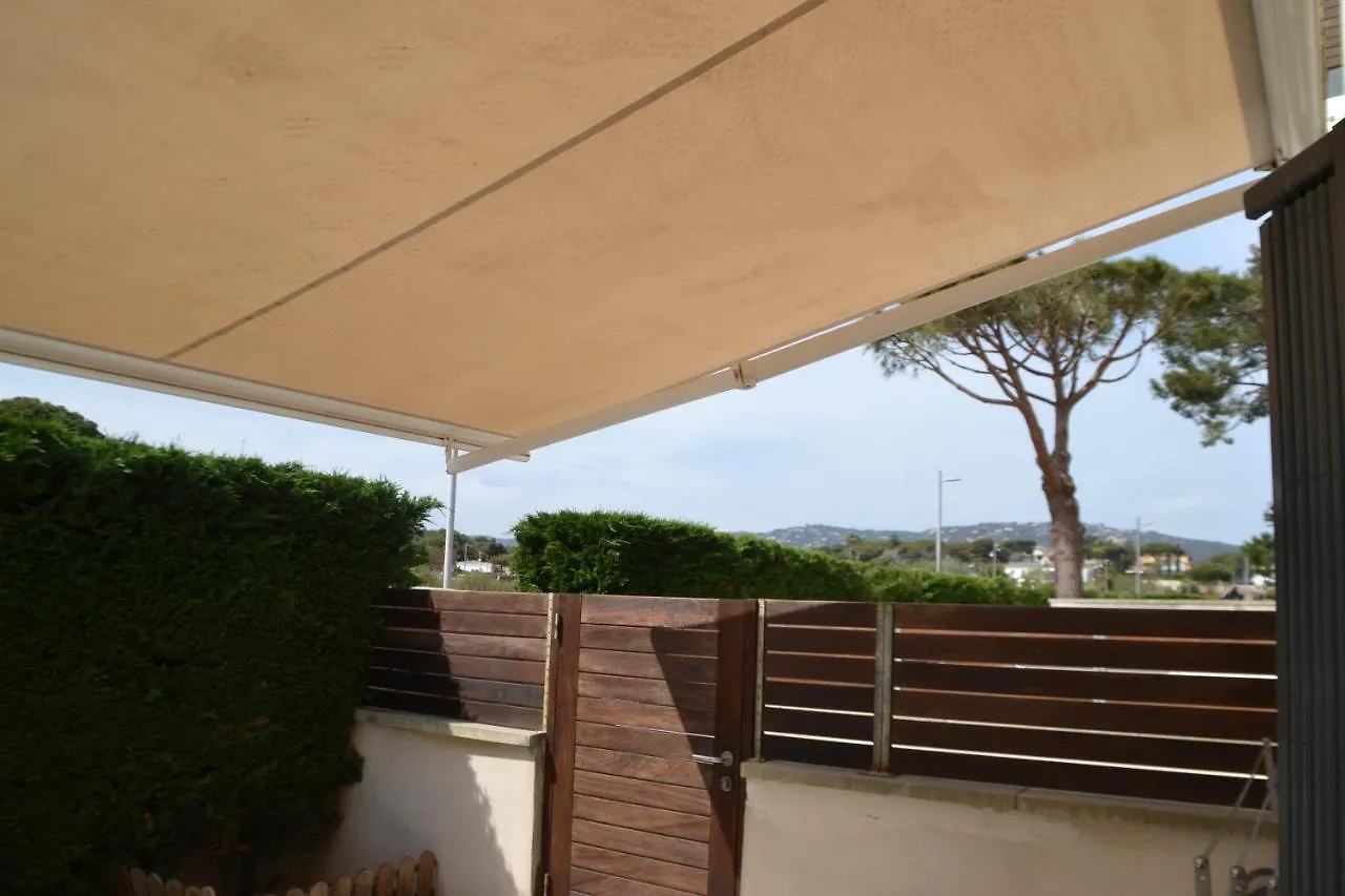Cosy Apartamento En Sagaro, Costa Brava S'Agaro Daire
